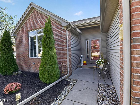 2nd image of 4240 Crystal Ridge Dr E