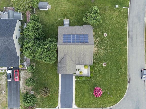 5th image of 2 Briar Ct