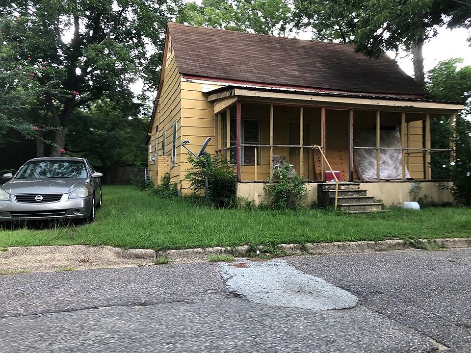 2nd image of 308 Bell St