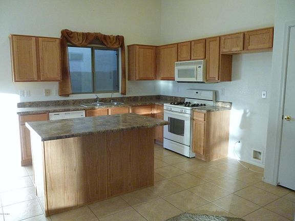 3rd image of 39588 N Cumberland Dr