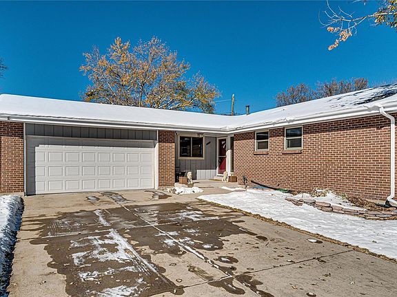 3rd image of 2177 S Balsam Ct