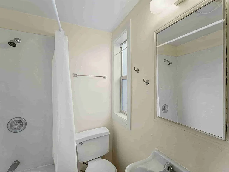 1432 Arch St #1434 — Photo 16