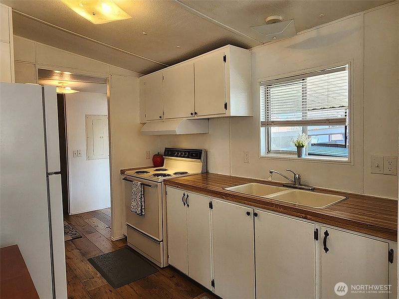 2nd image of 3715 152nd Street NE #41