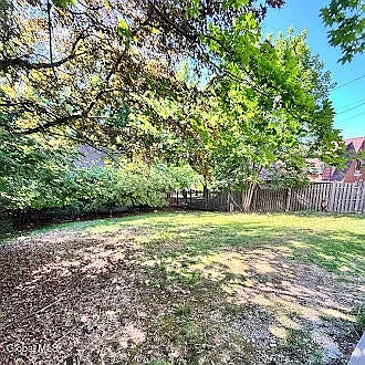 2121 Burdett Ave #N — Photo 18