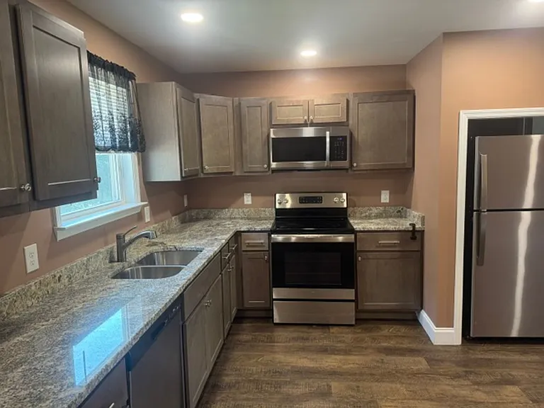 385 Virginia Street — Photo 10