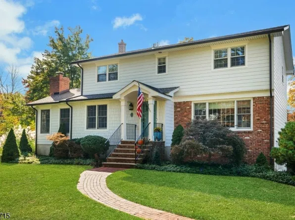 2 Mansfield Ct, Mendham Boro, NJ 07945