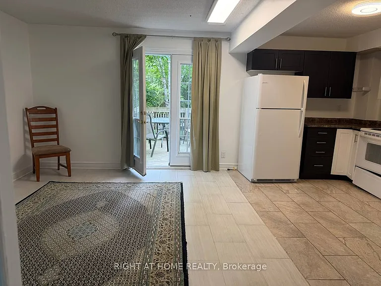 278 Waratah Ave — Photo 8