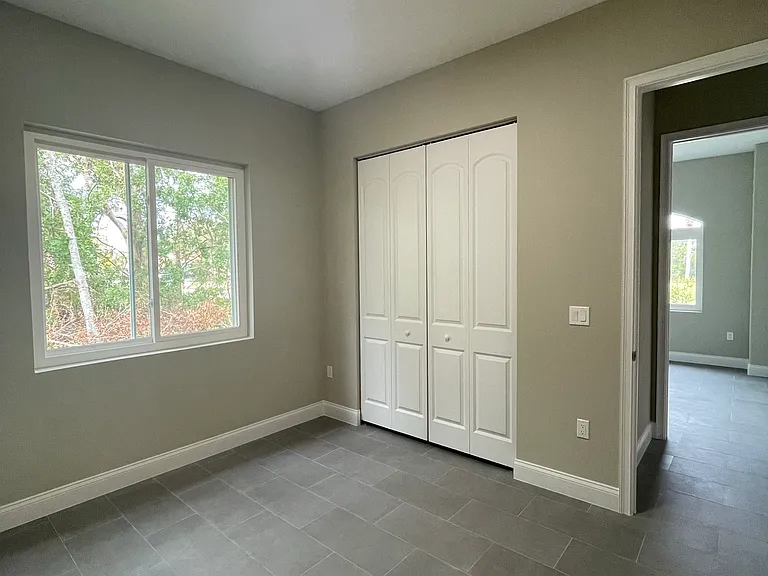 11 Corona Ct — Photo 35