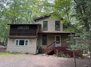 2304 Burntwood Dr, East Stroudsburg, PA 18301