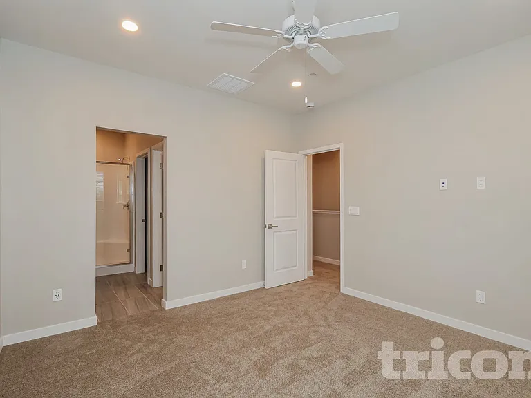 10571 Vina Ct — Photo 7