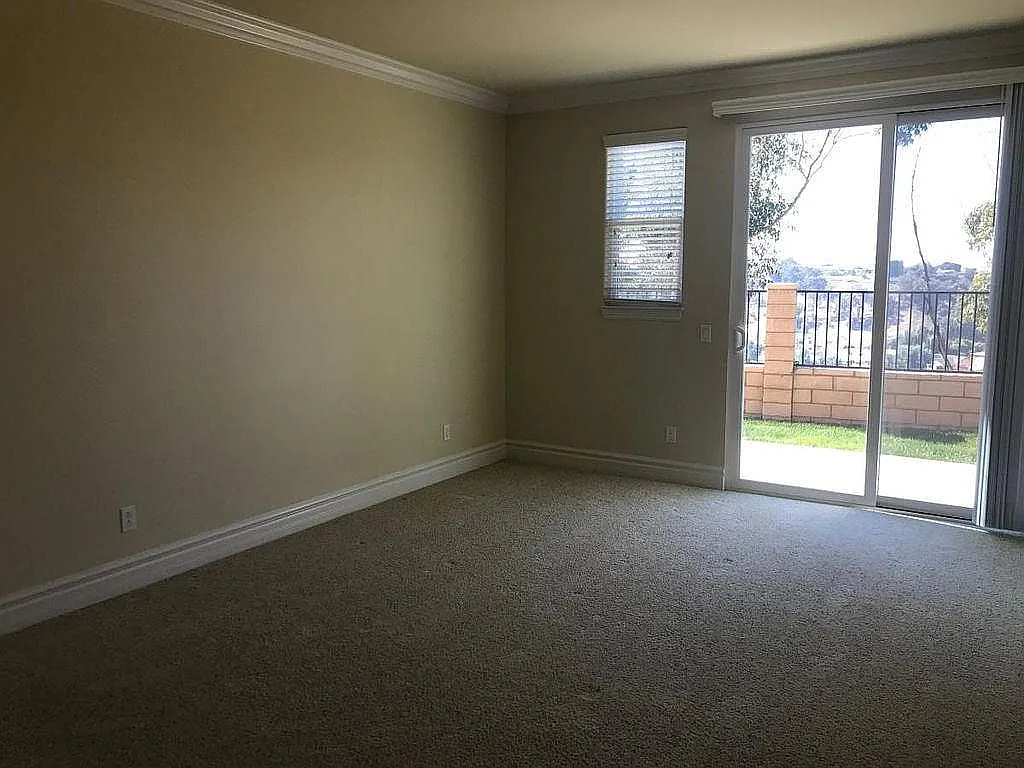 3 bed, 2.5 bath, 2067 sqft, $4,600 — Photo 4