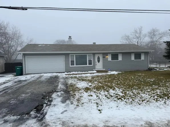 38744 N North Ave, Beach Park, IL 60099