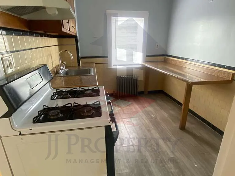 767-769 Broad St #3 — Photo 14
