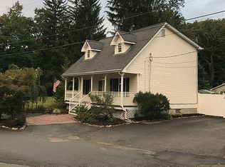 6 Tepee Rd, Lake Hopatcong, NJ 07849