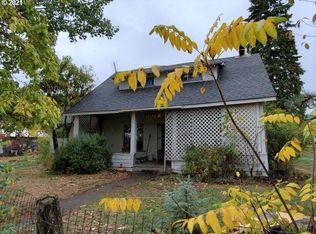 1103 Orchard St, Cove, OR 97824