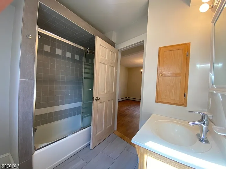 11 Lafayette Ave #1 — Photo 8