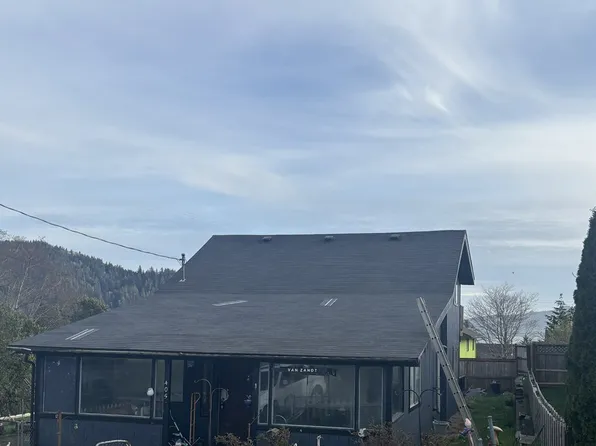 405 Evergreen Ave, Garibaldi, OR 97118