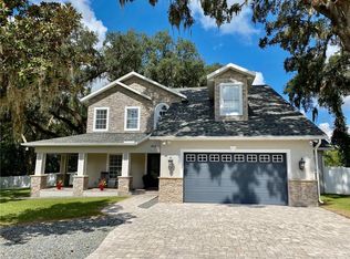 8616 Navajo Ave, Temple Terrace, FL 33637