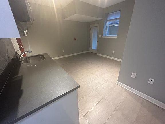4th image of 531 N Budd St APT 1B