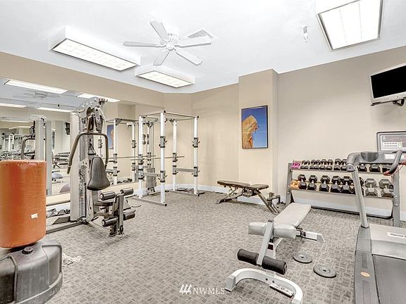 4th image of 1323 Boren Ave APT 315