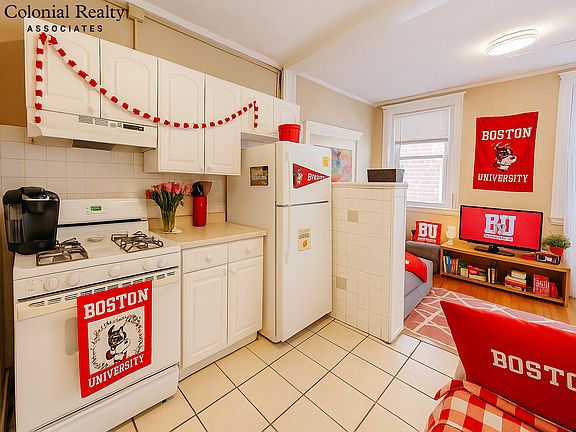 5th image of 86 Egmont St #6