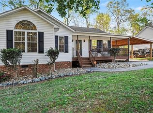 97 Red Bud Ln, Thomasville, NC 27360