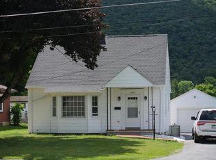 1227 Thompson Ave, Bluefield, WV 24701