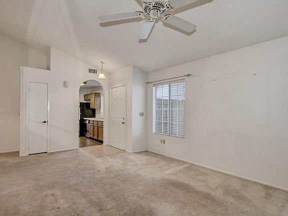 4th image of 1915 S 39th St Unit 110