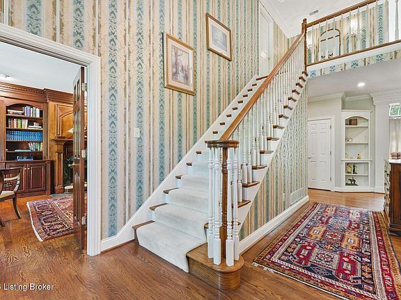 5th image of 8110 Bentbrook Pl