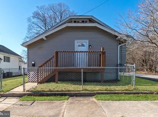 22 N Laurel St, Millville, NJ 08332