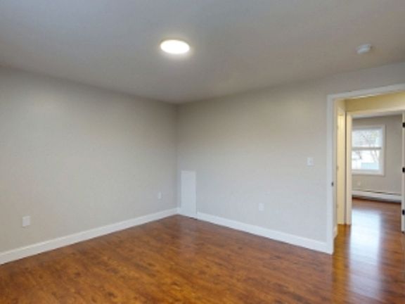 5th image of 569 Center St APT 7