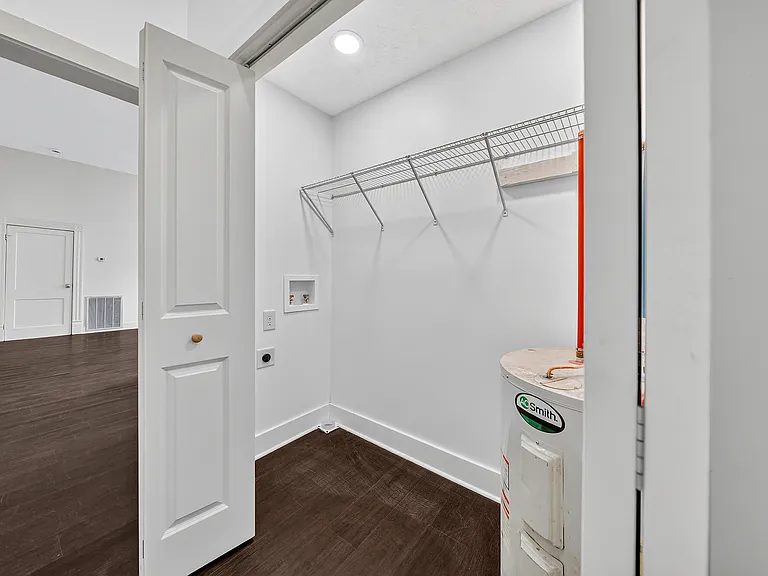 2806 Beacon Ave #B — Photo 30