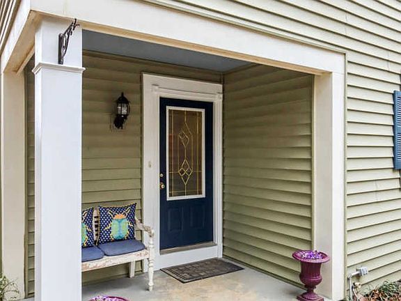 2nd image of 10803 Lake Ct W