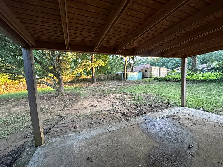 1302 Blueridge Pkwy — Photo 34
