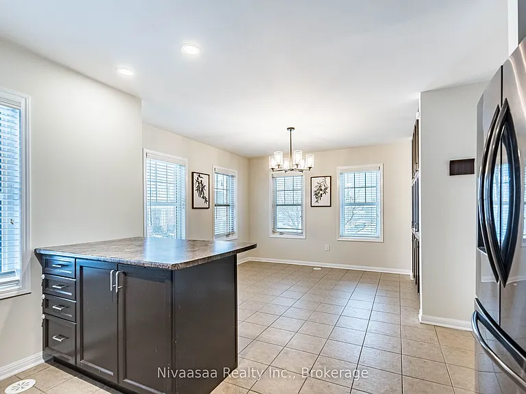 18 Betterton Cres — Photo 22