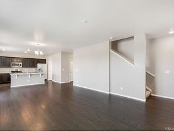 4th image of 1582 Clarendon Dr