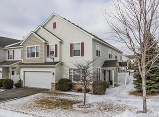 816 Cobblestone Way, Shakopee, MN 55379
