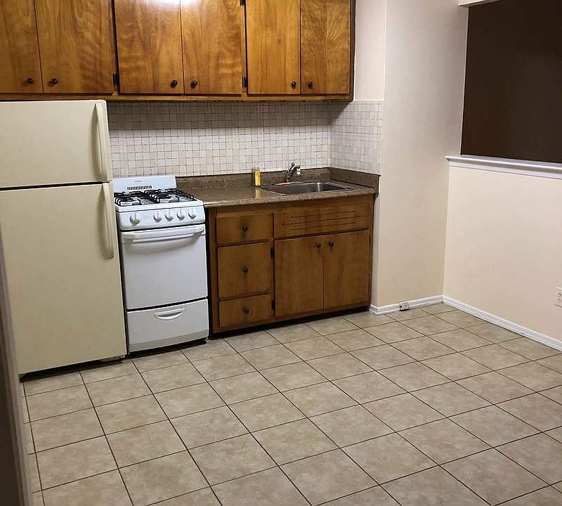 1st image of 16311 Sanford Ave #1
