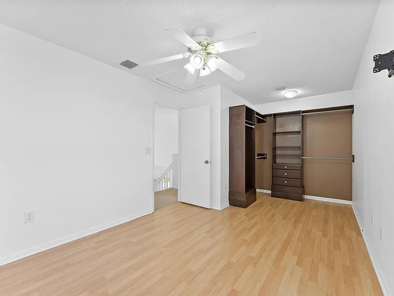 15350 NW 6th Ct — Photo 27
