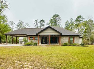 909 Albritton Rd, Andalusia, AL 36420