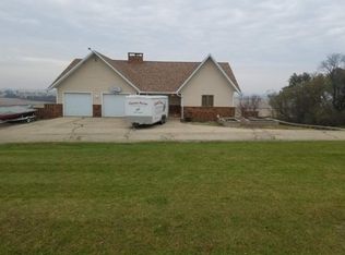 14430 W Blackhawk Rd, Pearl City, IL 61062