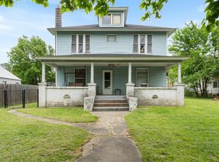 407 S Britt St, Siloam Springs, AR 72761