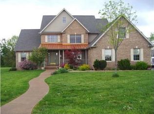 10255 Eagle Crest Ln, Elberfeld, IN 47613