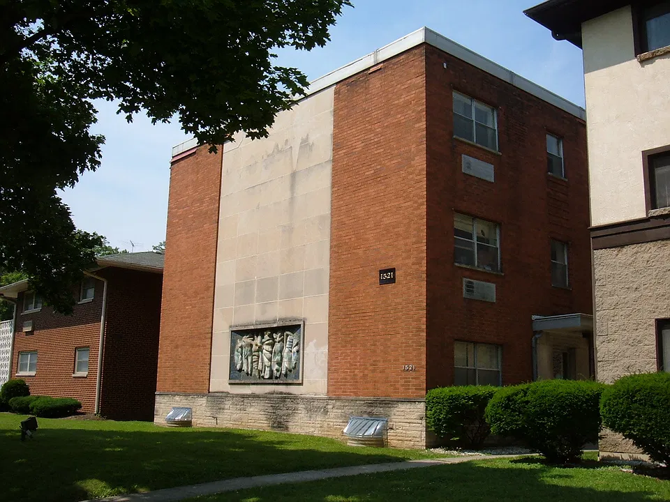 1521 Neil Ave #B5