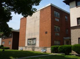 1521 Neil Ave