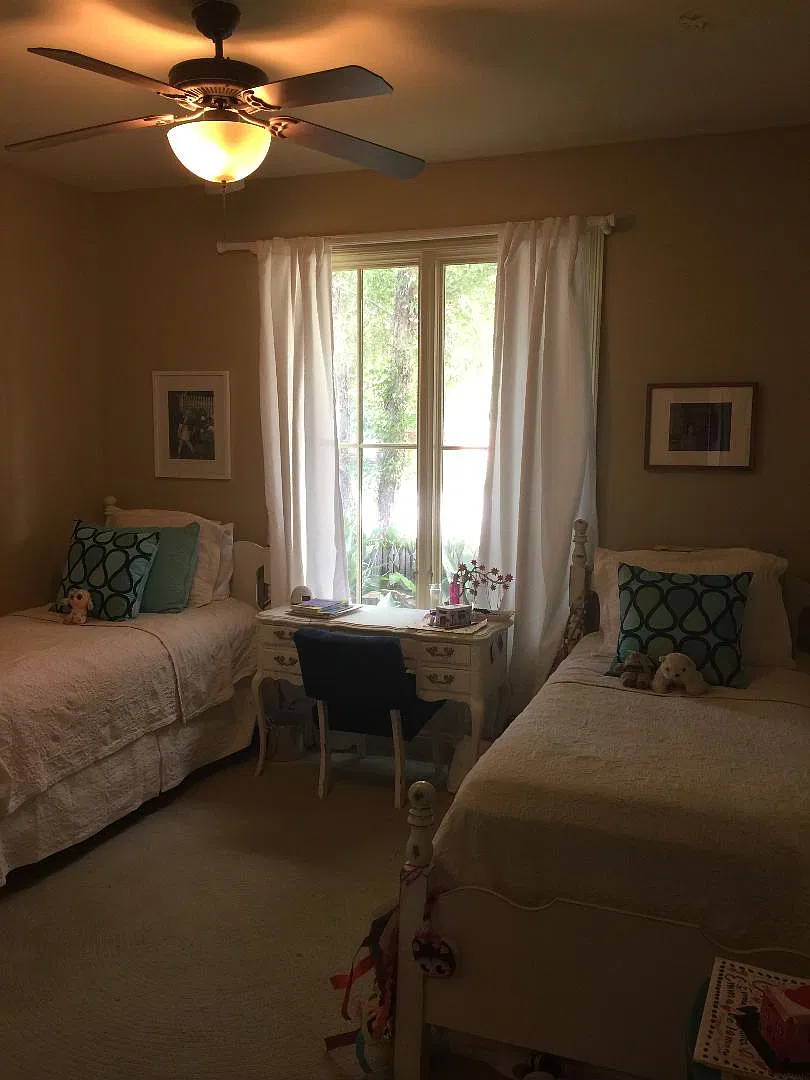 4 bed, 2400 sqft, $2,950 — Photo 4