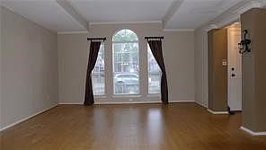 3rd image of 10912 Huntington Rd