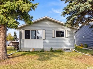 446 Douglas Crescent, Saskatoon, SK S7H 4S4