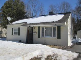 19 Oakdale Ave S, New Hartford, NY 13413