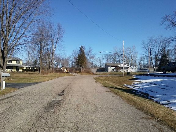 5th image of 1356 Hillsdale Dr